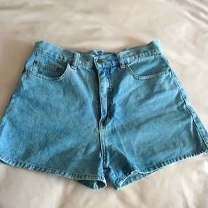 Vintage High-waisted denim shorts 28in